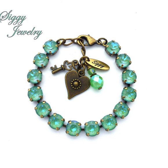 Swarovski Silky Sage DeLite Tennis Bracelet, 8mm - Picture 1 of 9